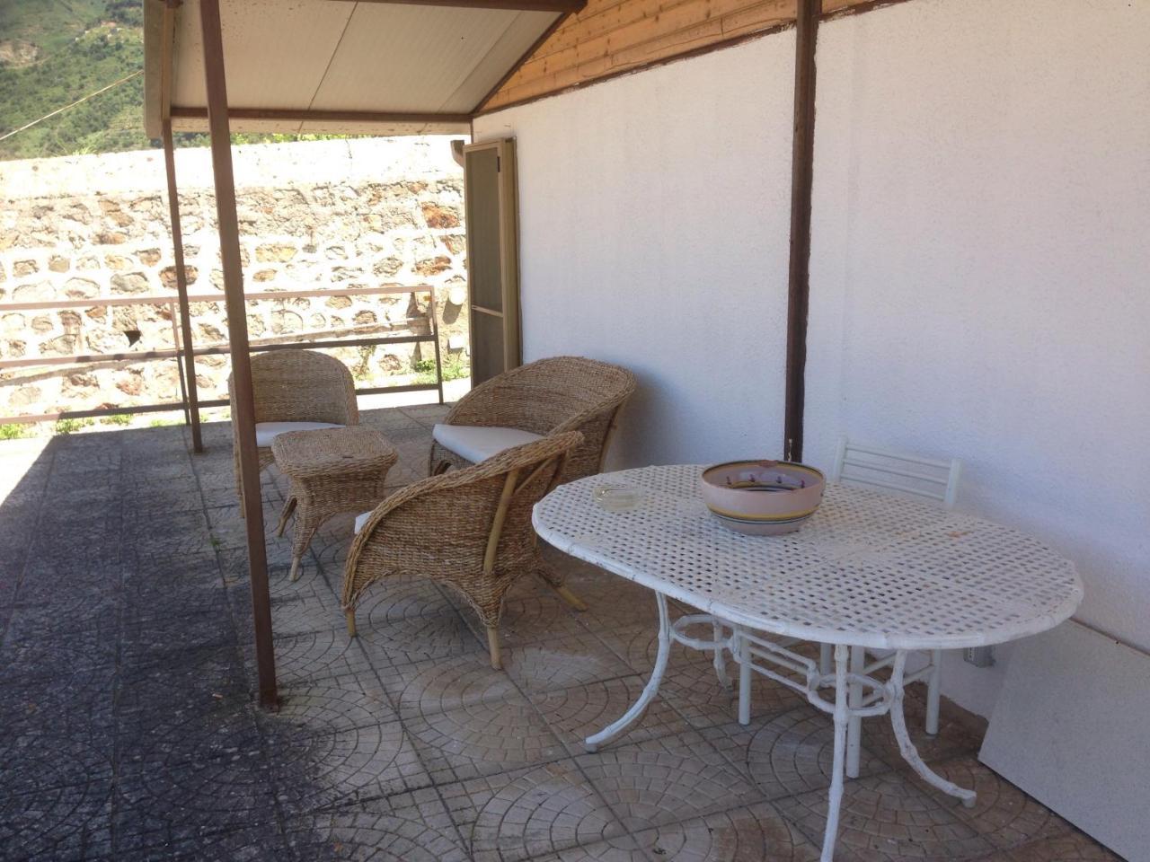 B&B Villa Chianalea Шила Екстериор снимка